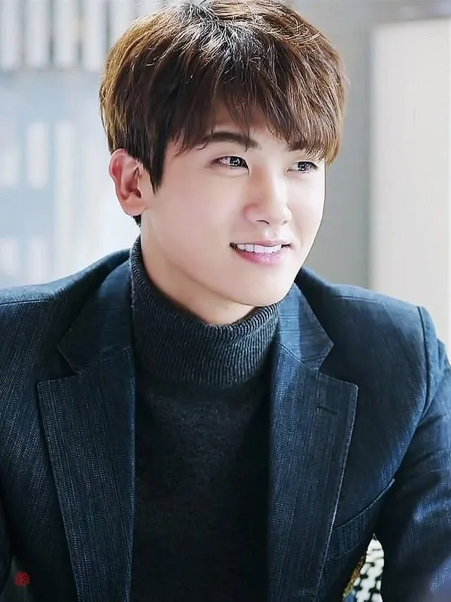Behind-the-scenes cut of Park Hyungsik