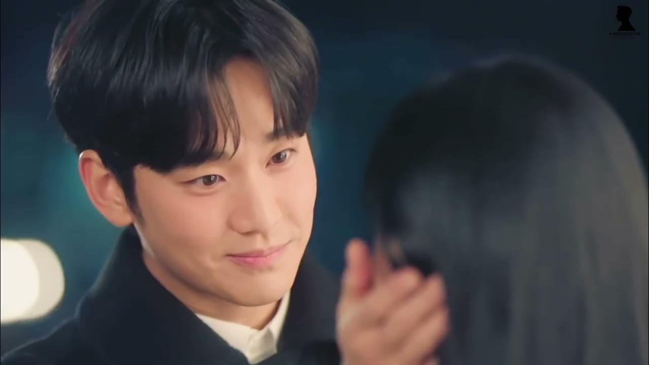 A moment captured by a fan of Kim Soohyun