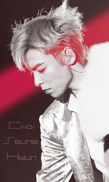 Emotional wallpaper shared by fans for T.O.P