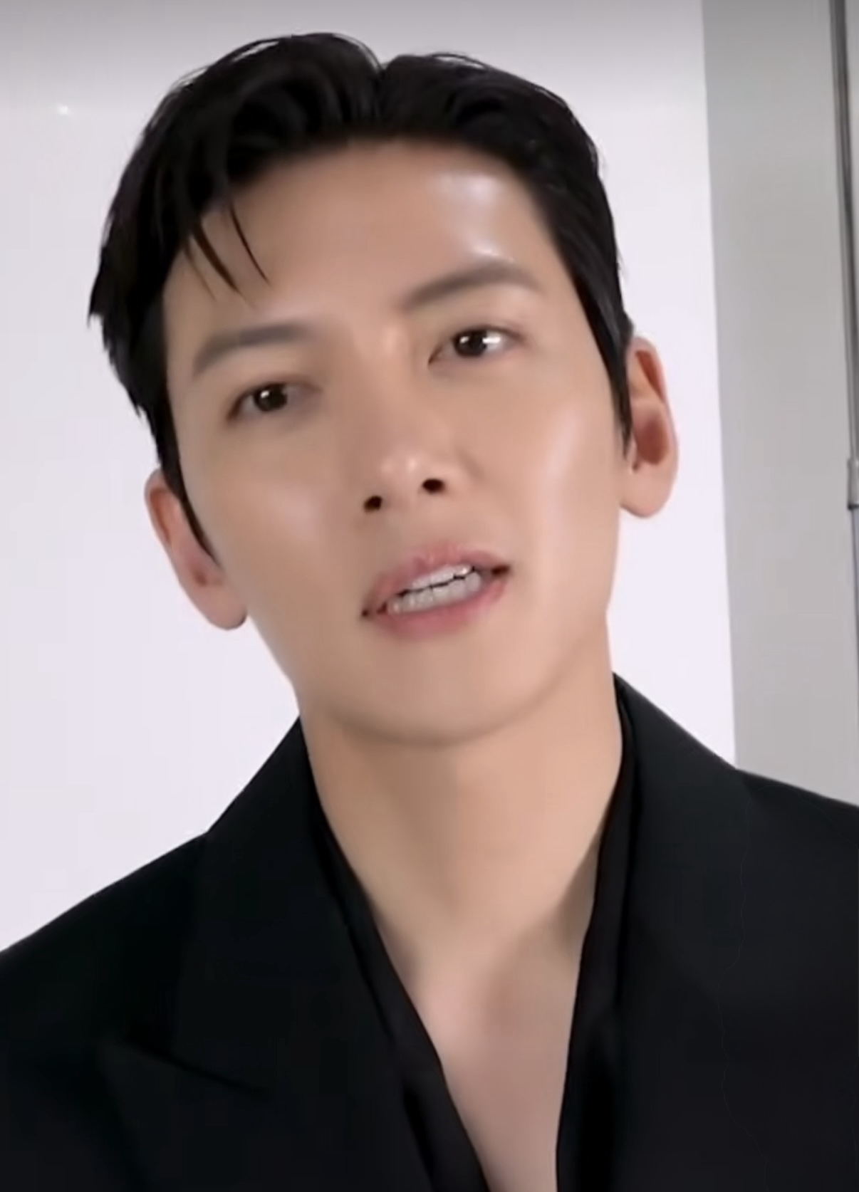 A moment captured by a fan of Ji Changwook