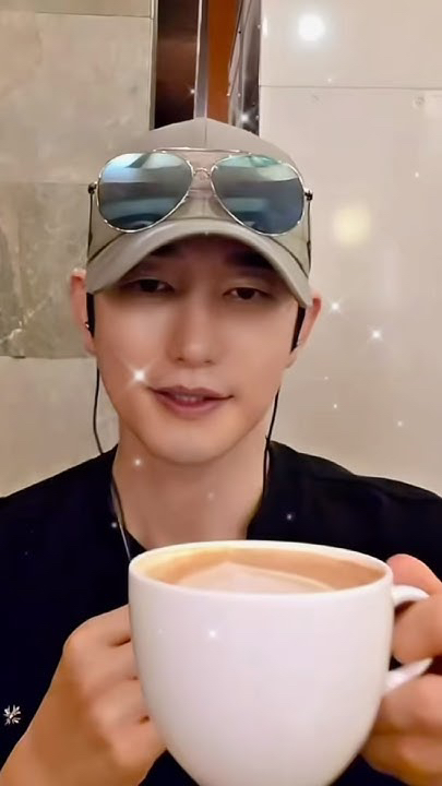 A moment captured by a fan of Park Sihoo