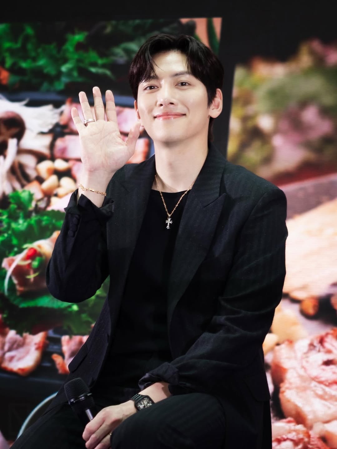 チ・チャンウクの最近の活動ショット