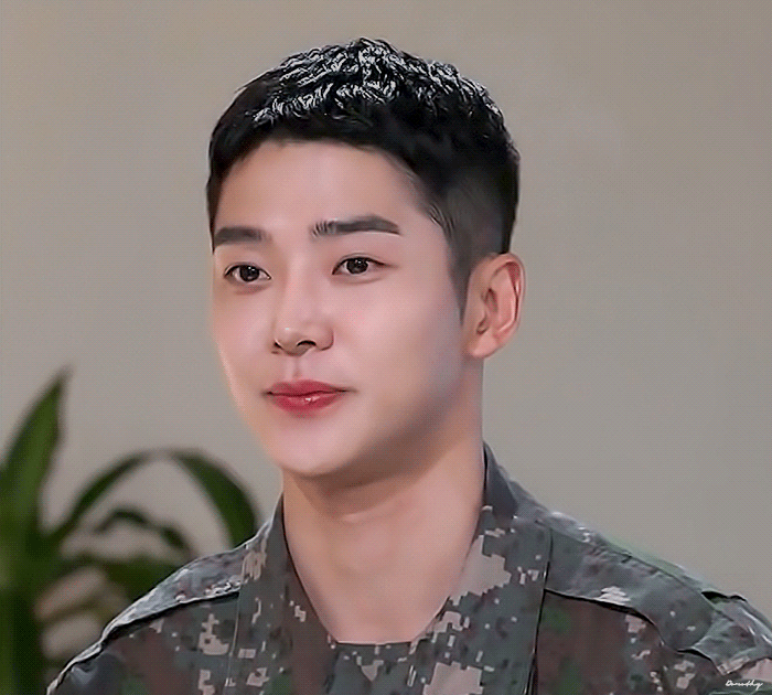 Cuplikan di balik layar dari Rowoon