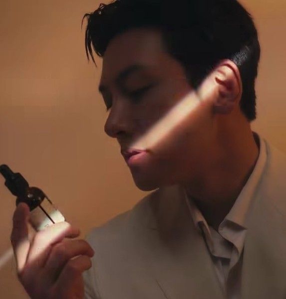 Behind-the-scenes cut of Ji Changwook