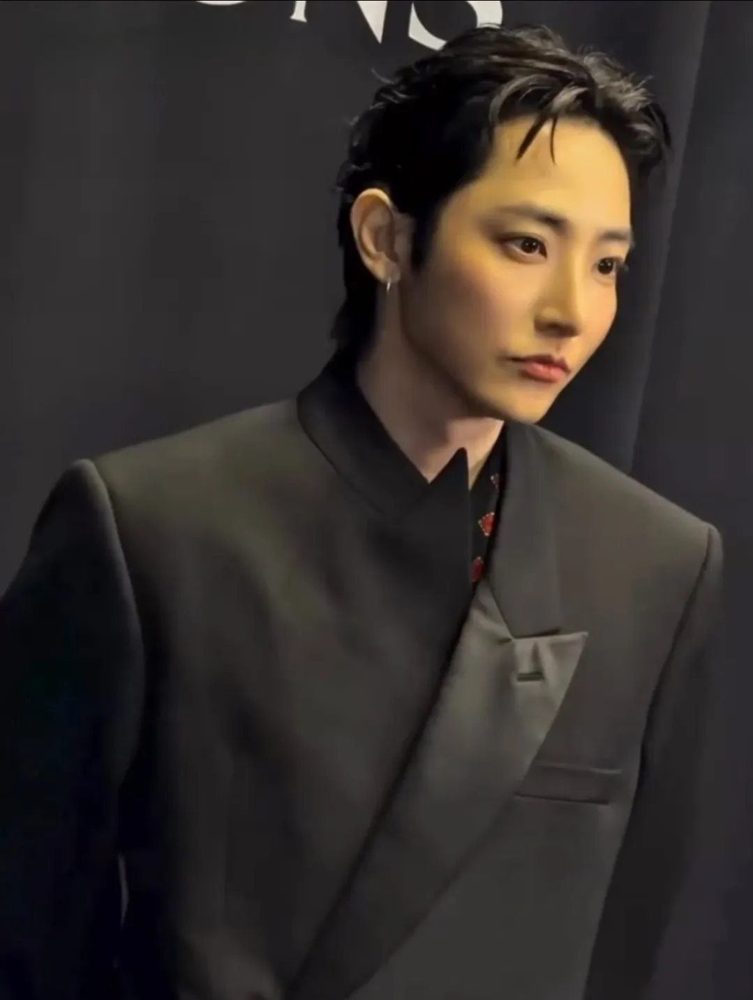 Behind-the-scenes cut of Lee Soohyuk