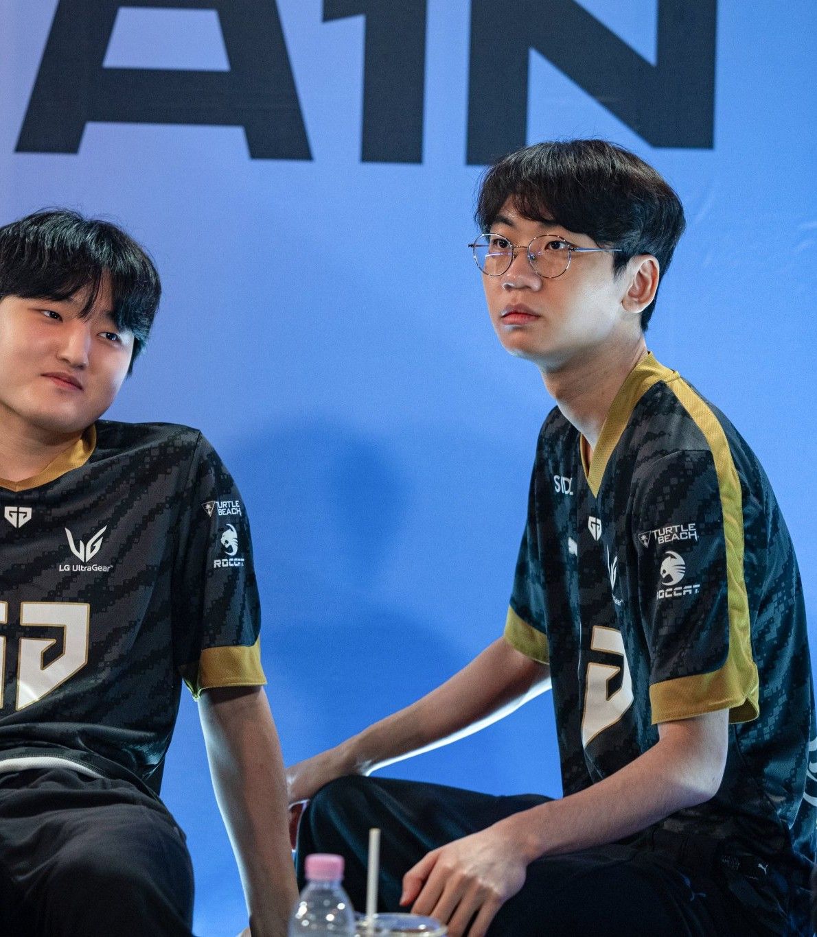 A moment captured by a fan of Doran