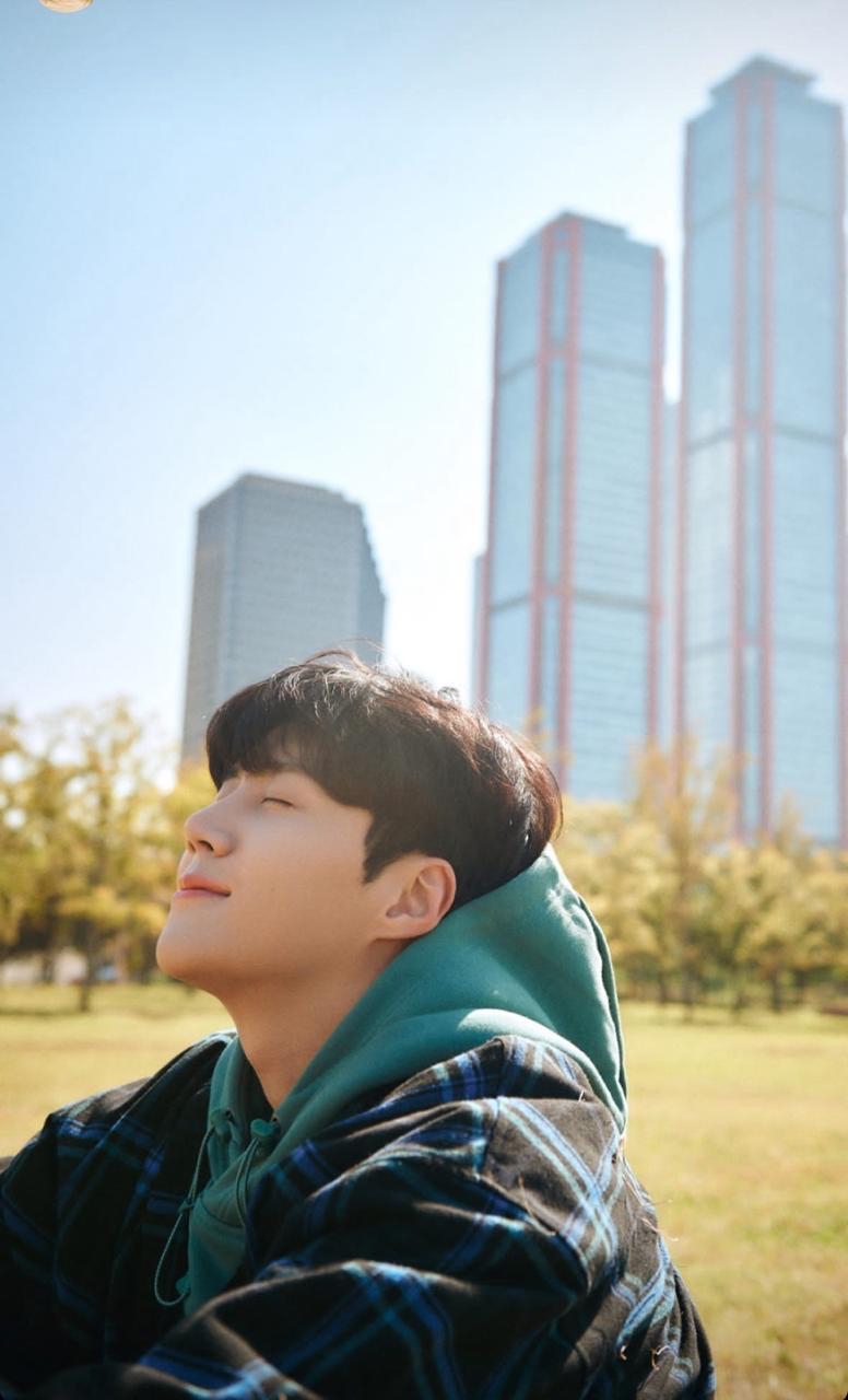Foto kegiatan terbaru dari Kim Seonho