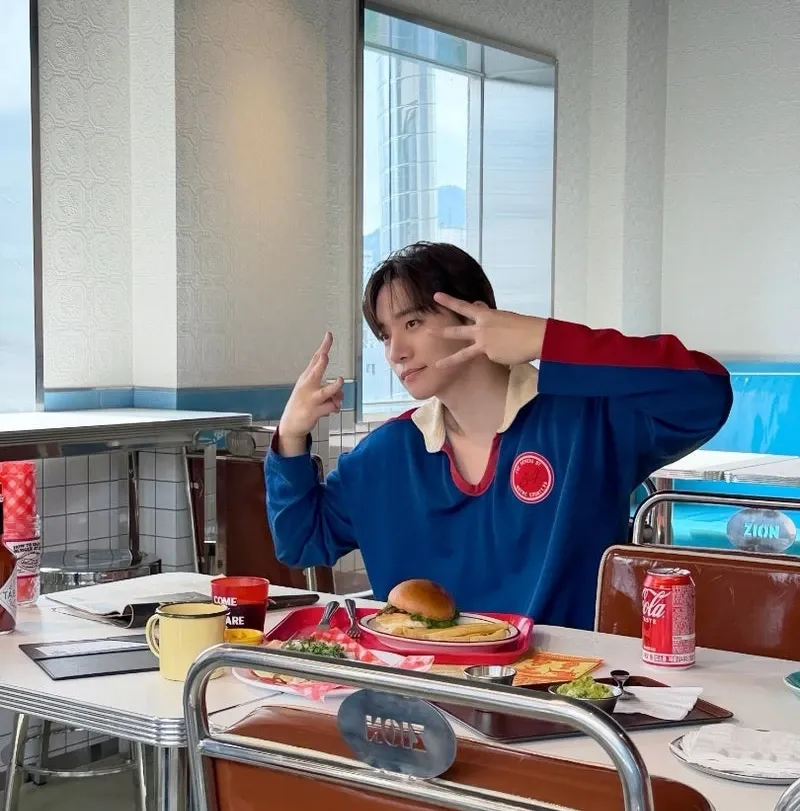 Foto kegiatan terbaru dari Lee Junho