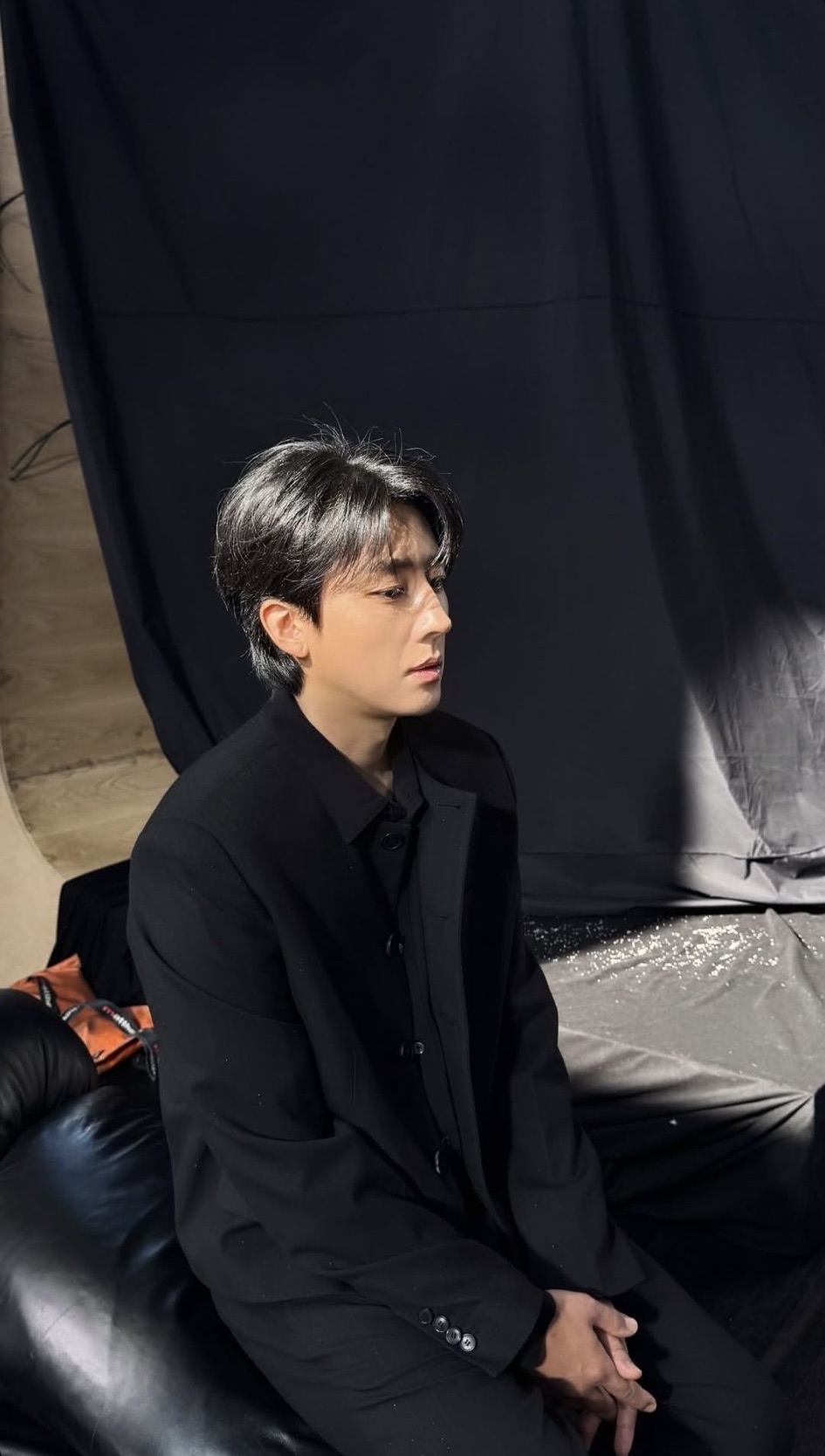 A moment captured by a fan of Son Hojun