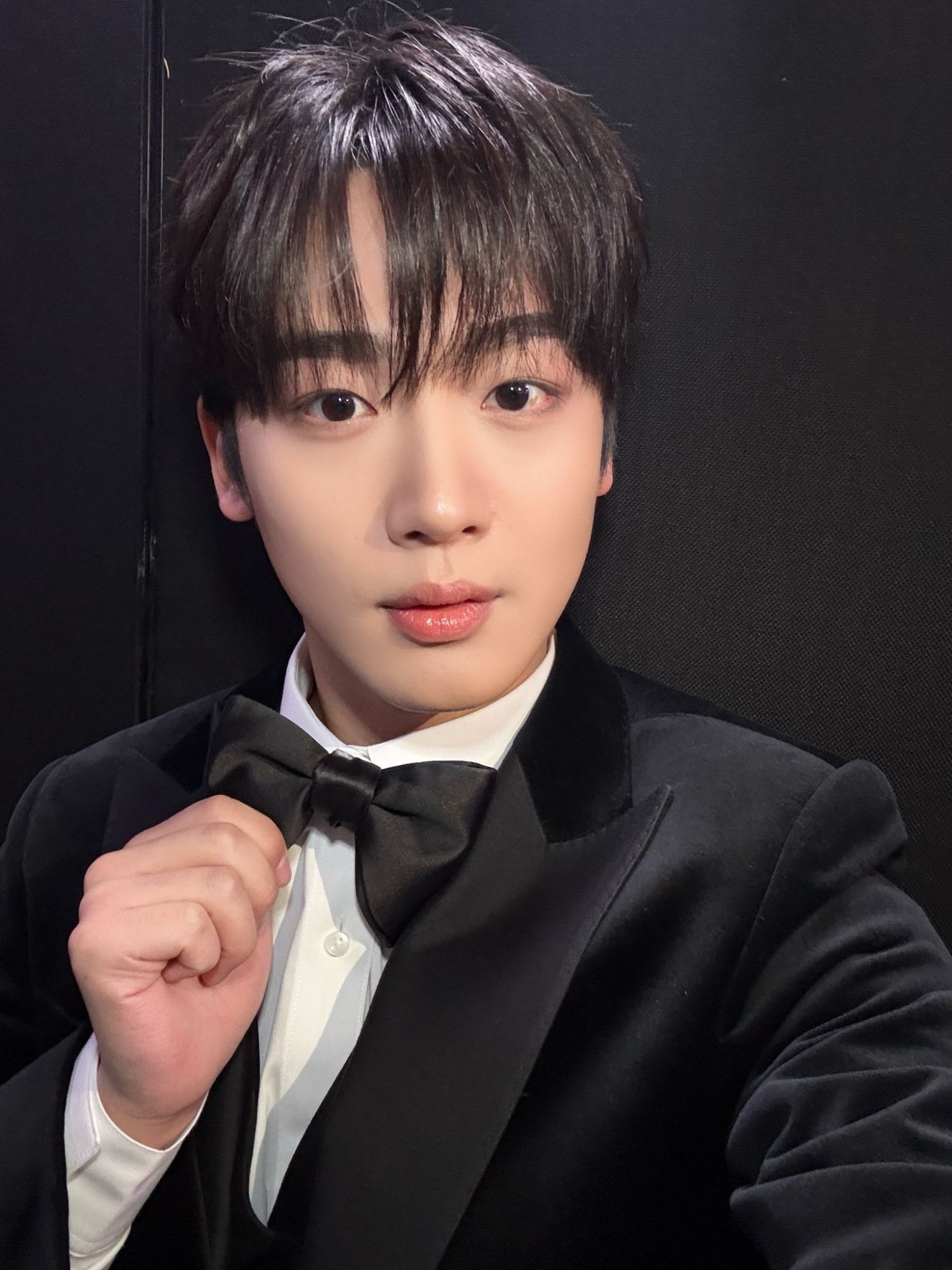 Behind-the-scenes cut of Kim Yohan