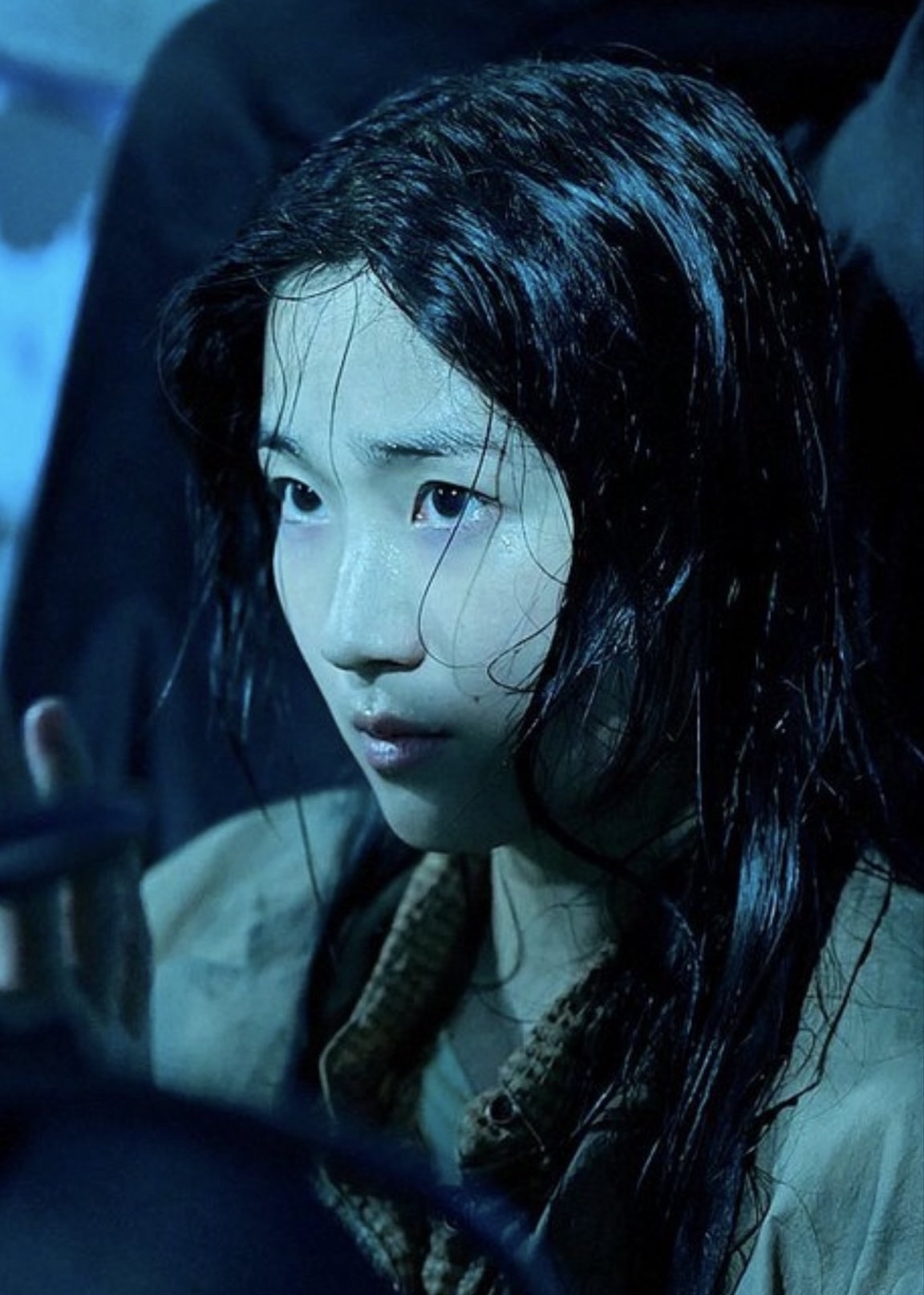 Behind-the-scenes cut of Kim Hyeyoon