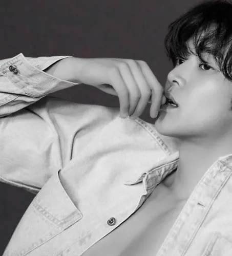 Foto terbaru dari Rowoon