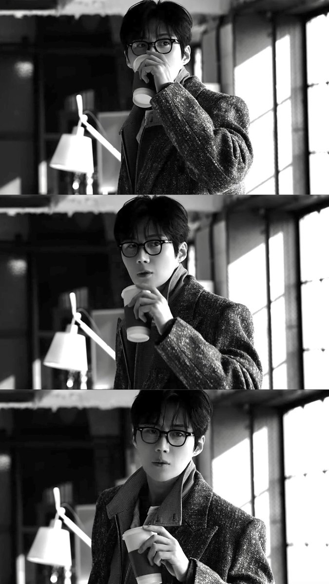 Behind-the-scenes cut of Kim Seonho