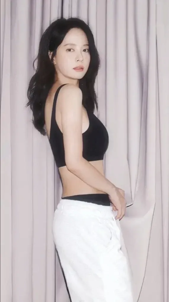 송지효를 위해 팬들이 공유한 감성 배경화면