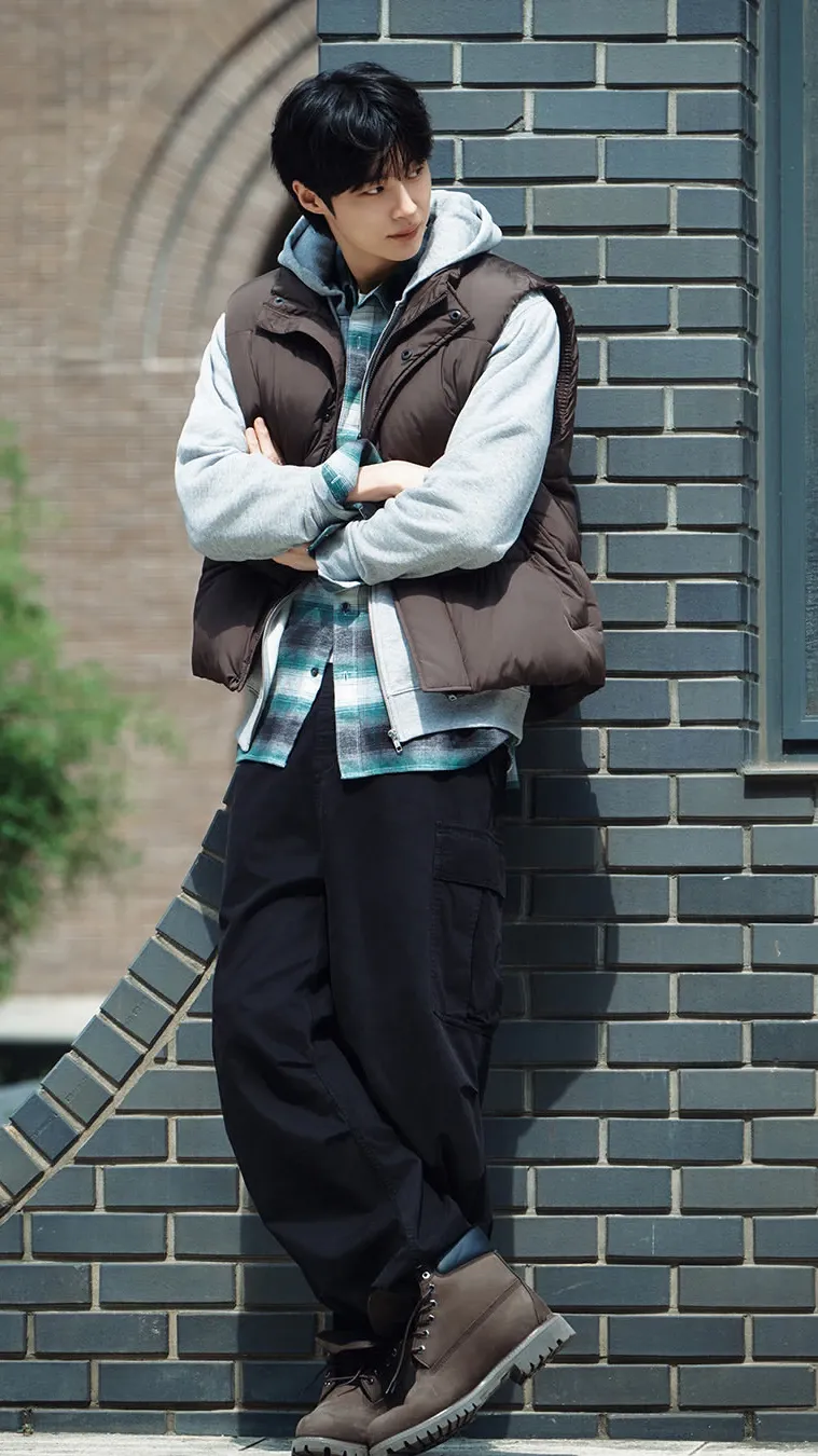 Today's popular wallpaper in Byeon Wooseok community