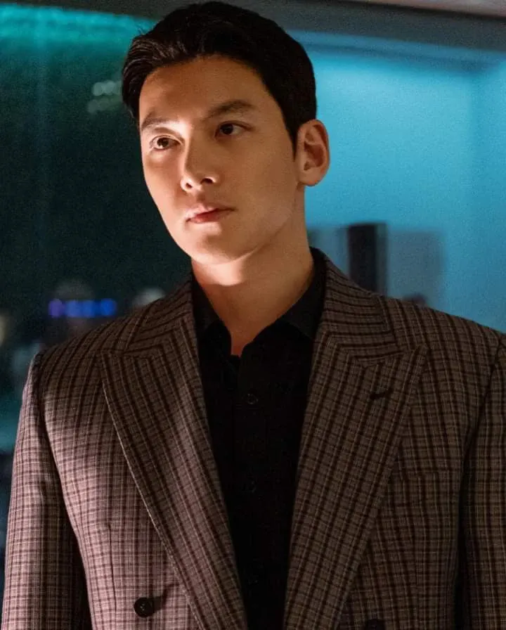 Recent activity shot of Ji Changwook