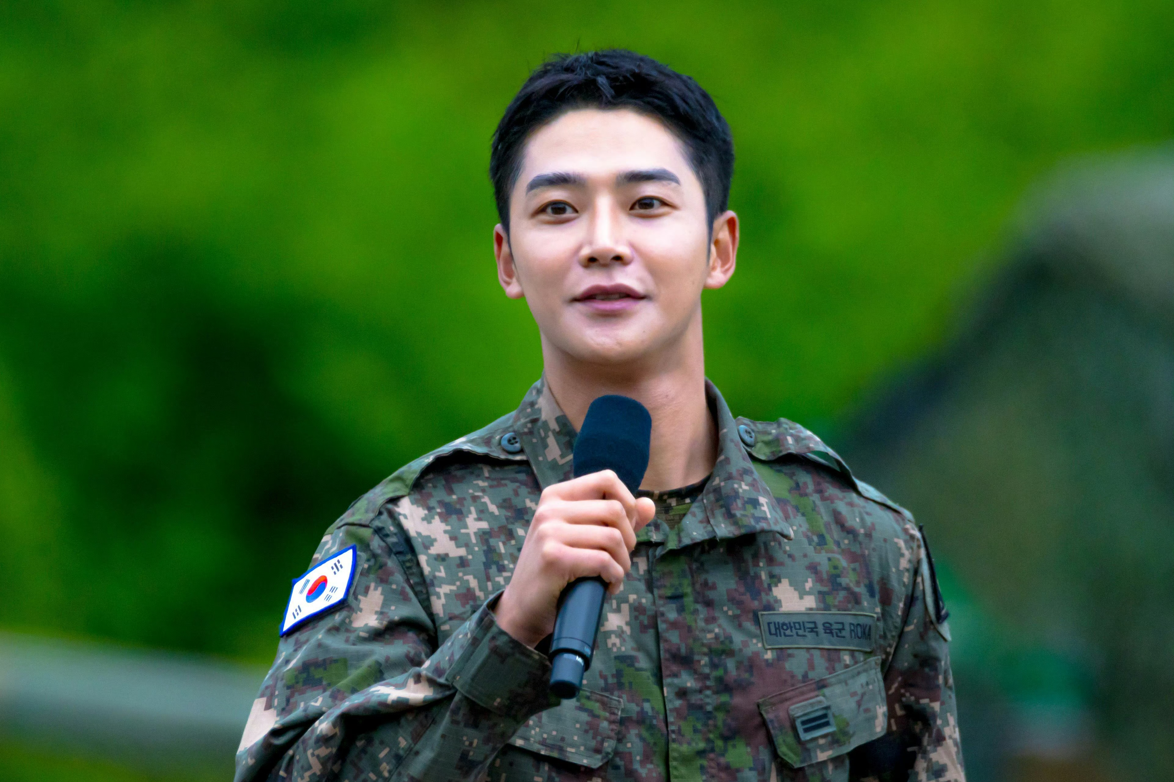 Foto kegiatan terbaru dari Rowoon