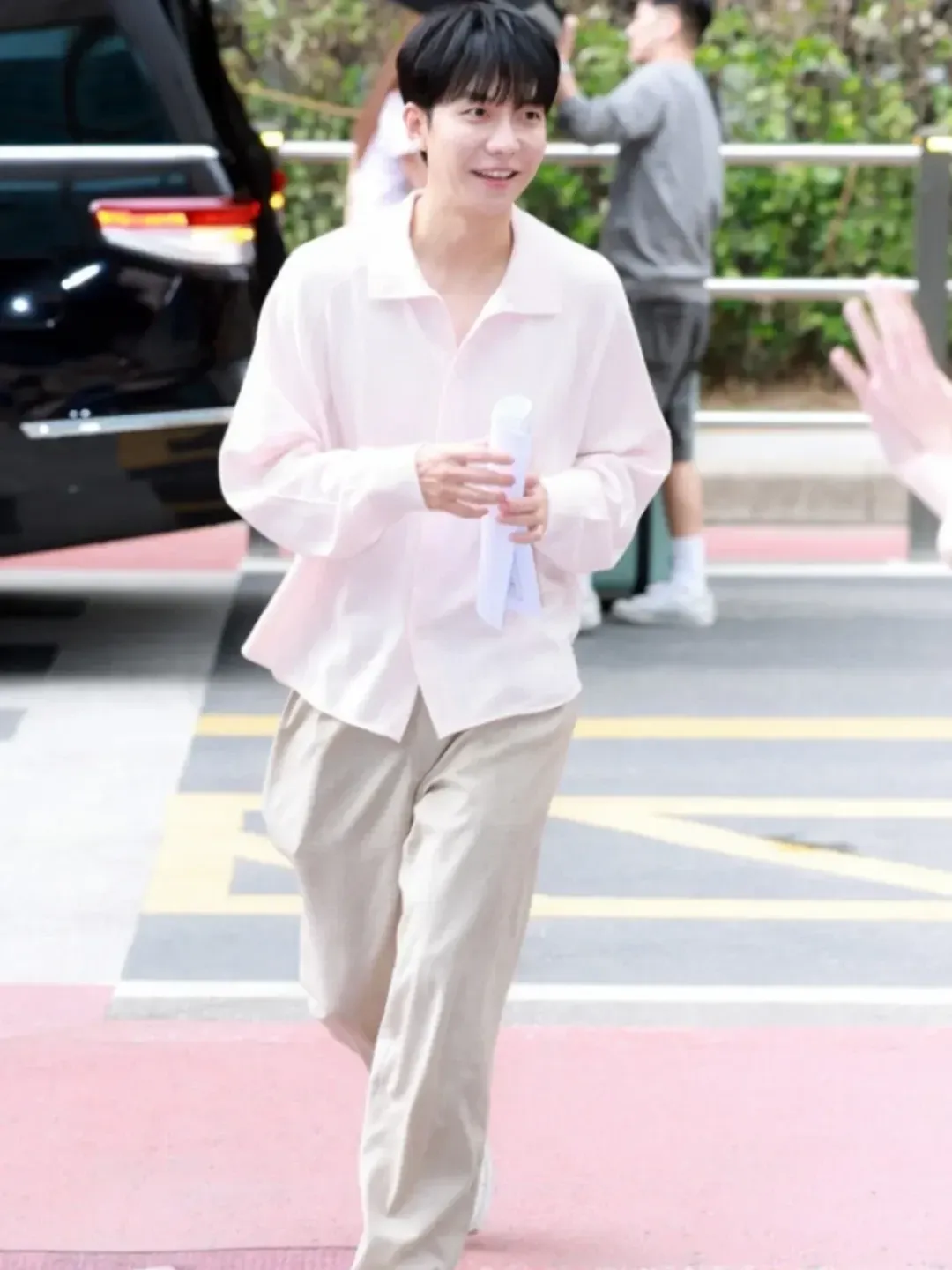 Cuplikan di balik layar dari Lee Seunggi