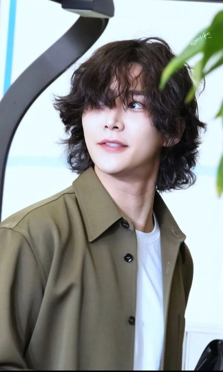 Foto terbaru dari Rowoon
