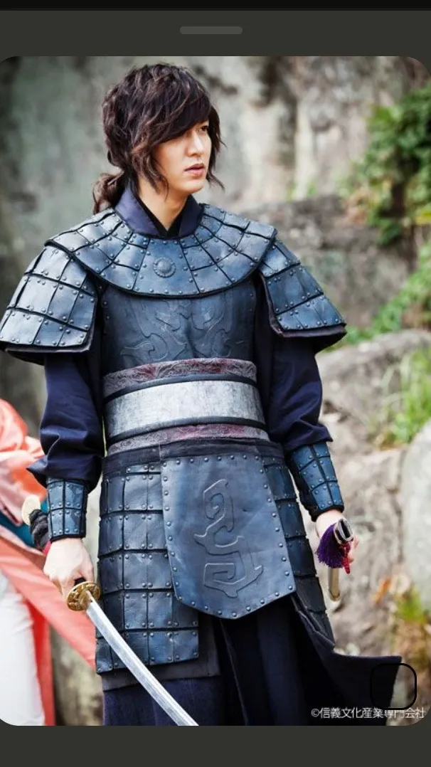 Behind-the-scenes cut of Lee Minho