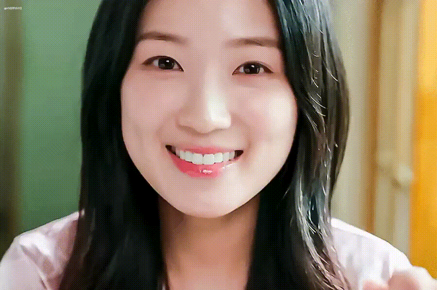 Recent activity shot of Kim Hyeyoon