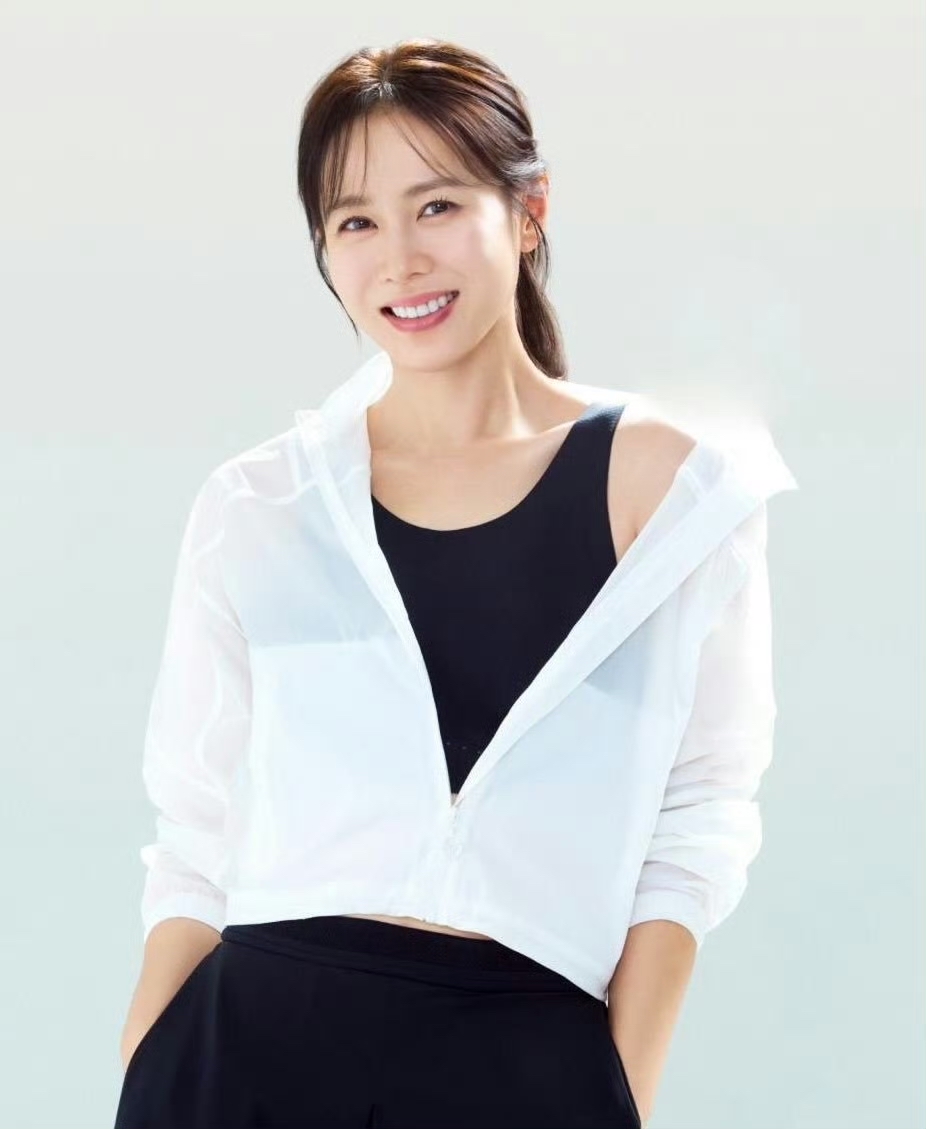 Foto kegiatan terbaru dari Son Yejin