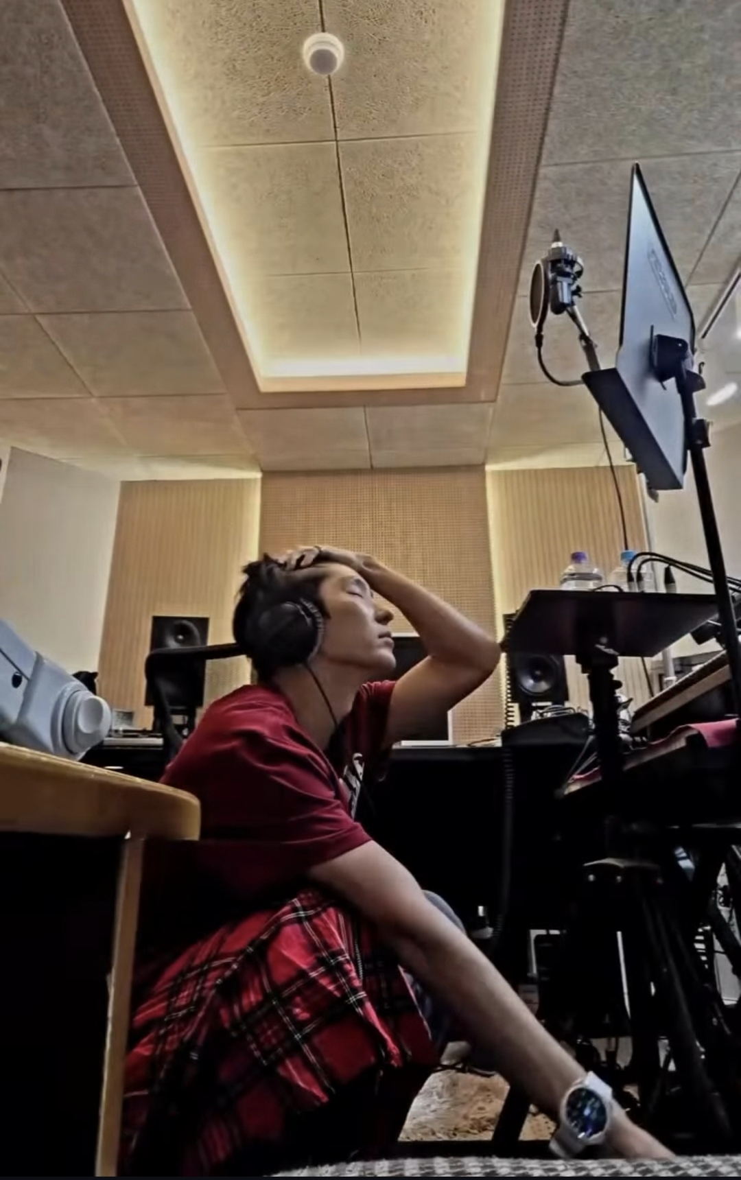 Foto kegiatan terbaru dari Lee Joongi