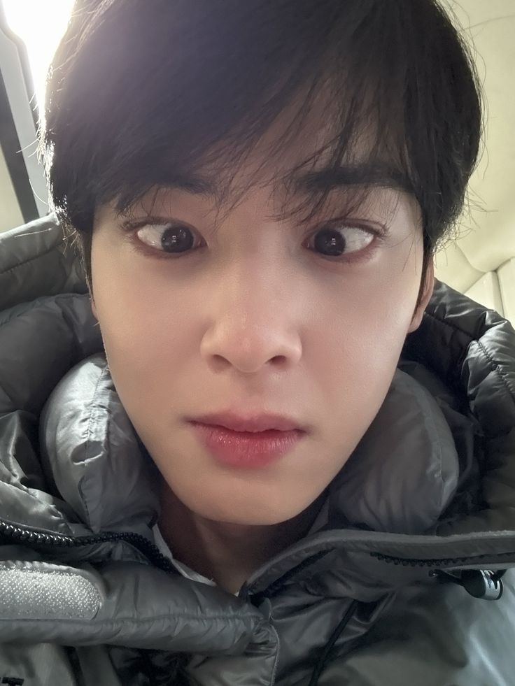 Cuplikan di balik layar dari Cha Eunwoo