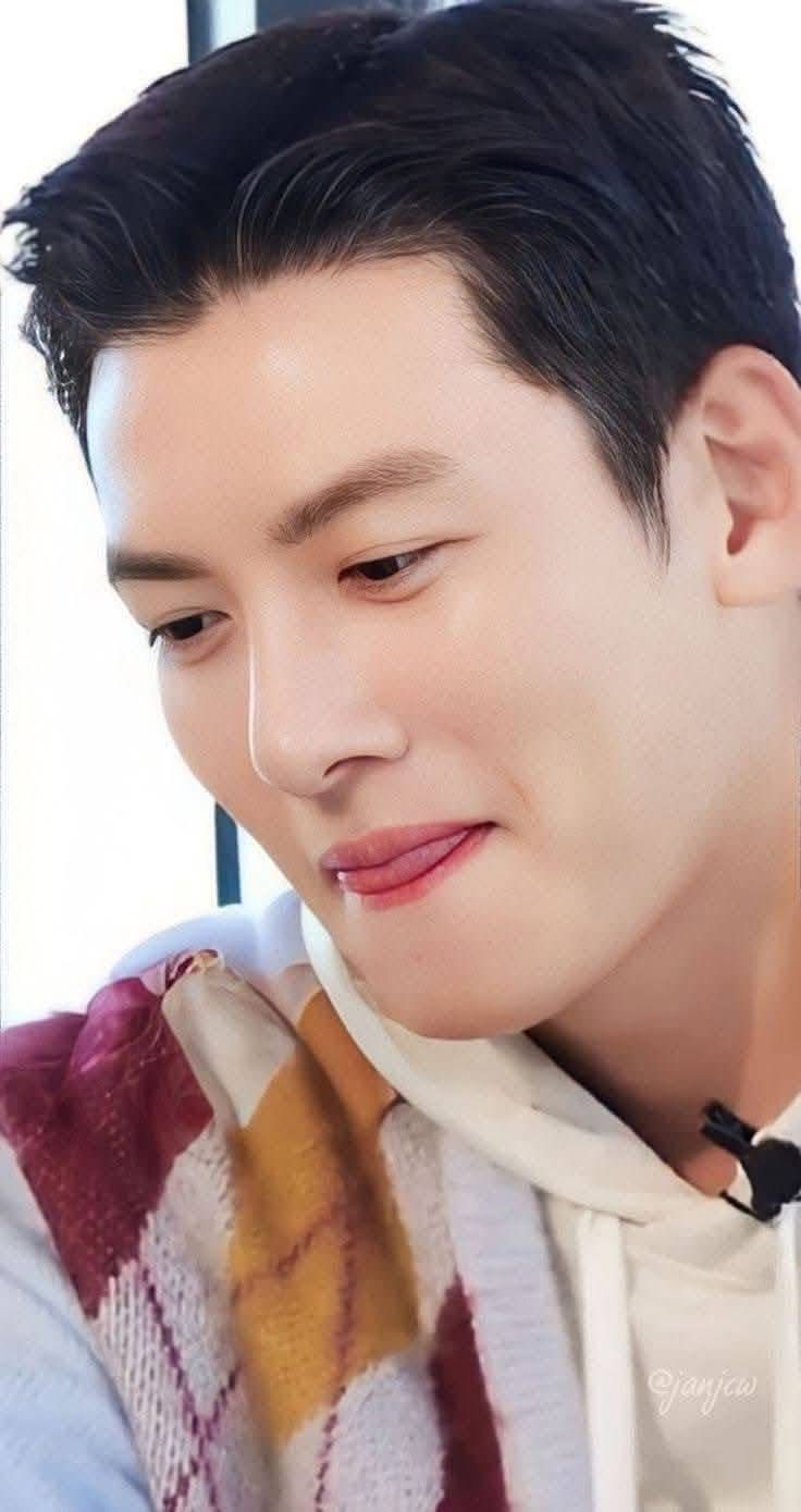 池昌旭的最新照片