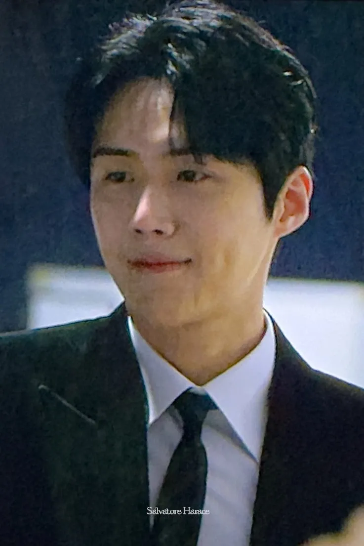 김선호의 최신 사진