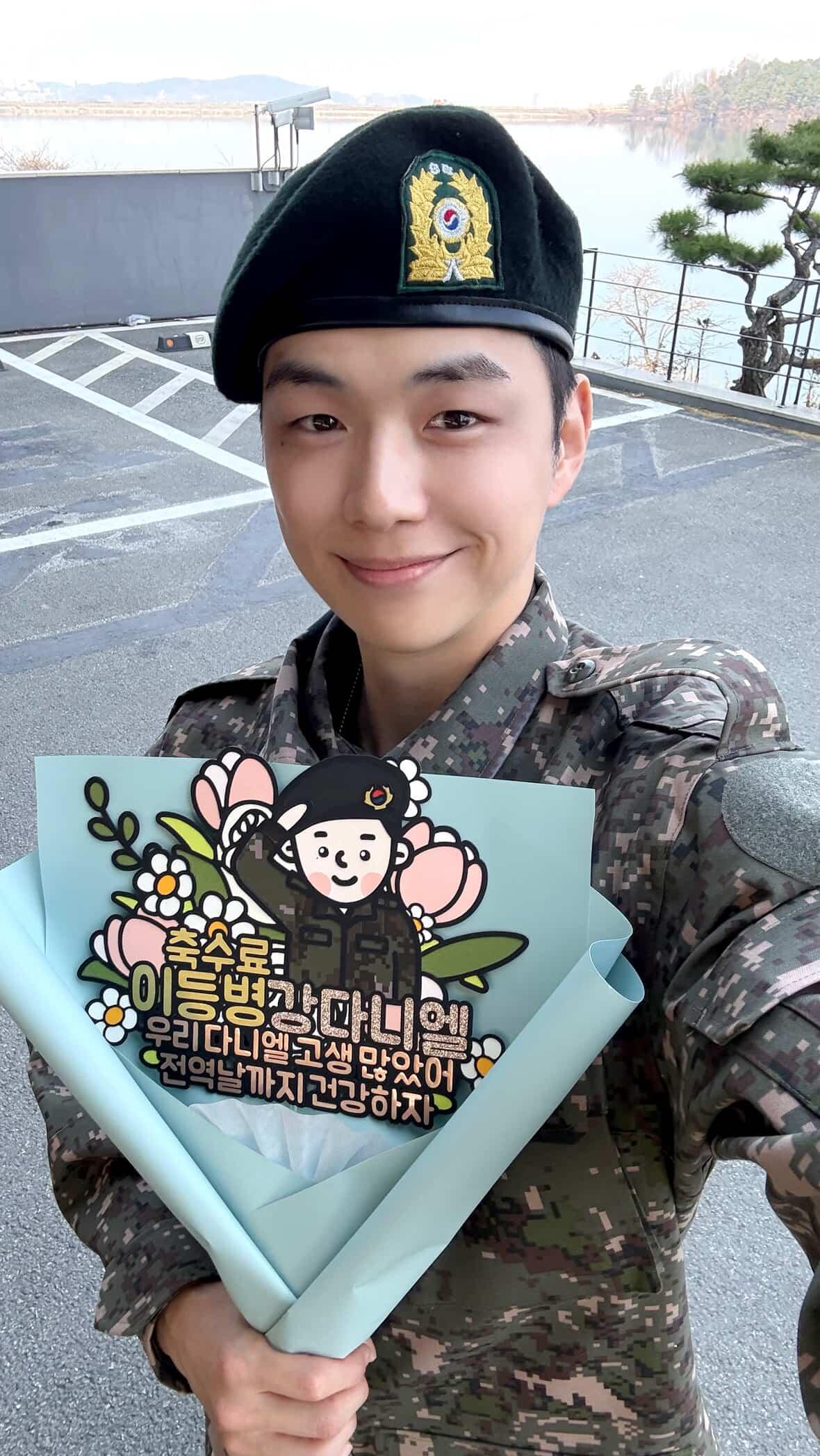 Representative background image loved by Secret Garden fandom
