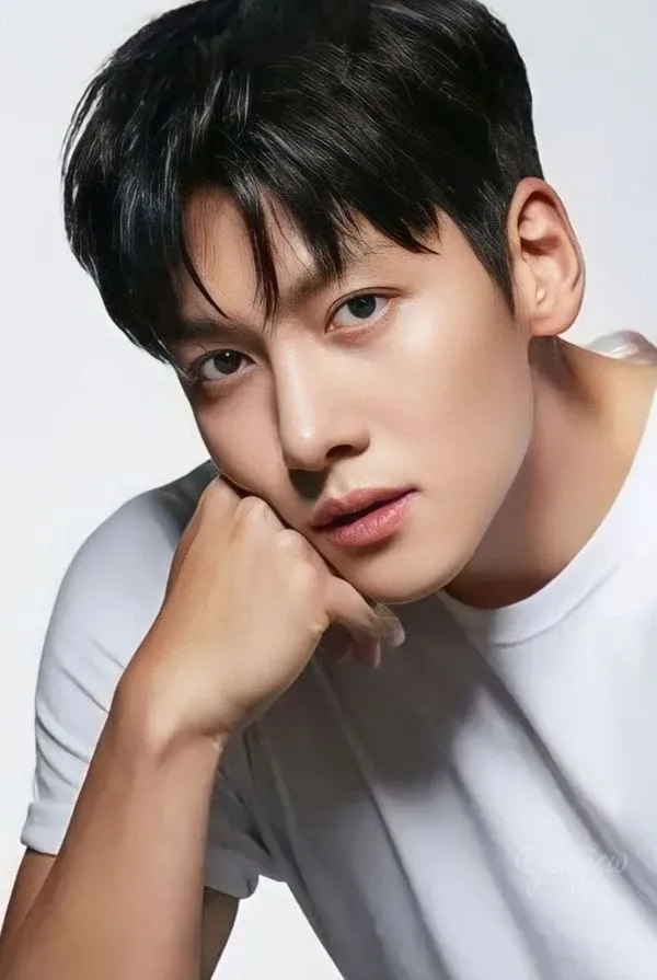 Behind-the-scenes cut of Ji Changwook