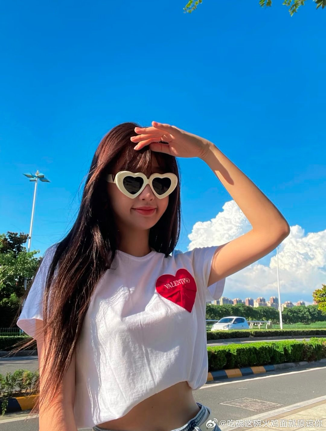 A moment captured by a fan of Esther Yu