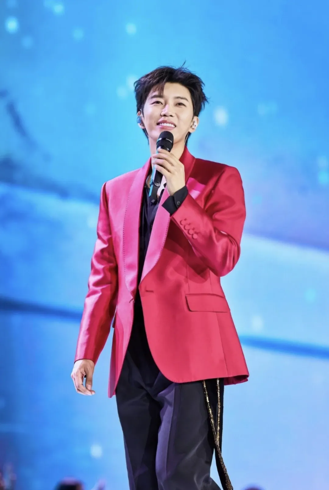 Foto kegiatan terbaru dari Lim Youngwoong