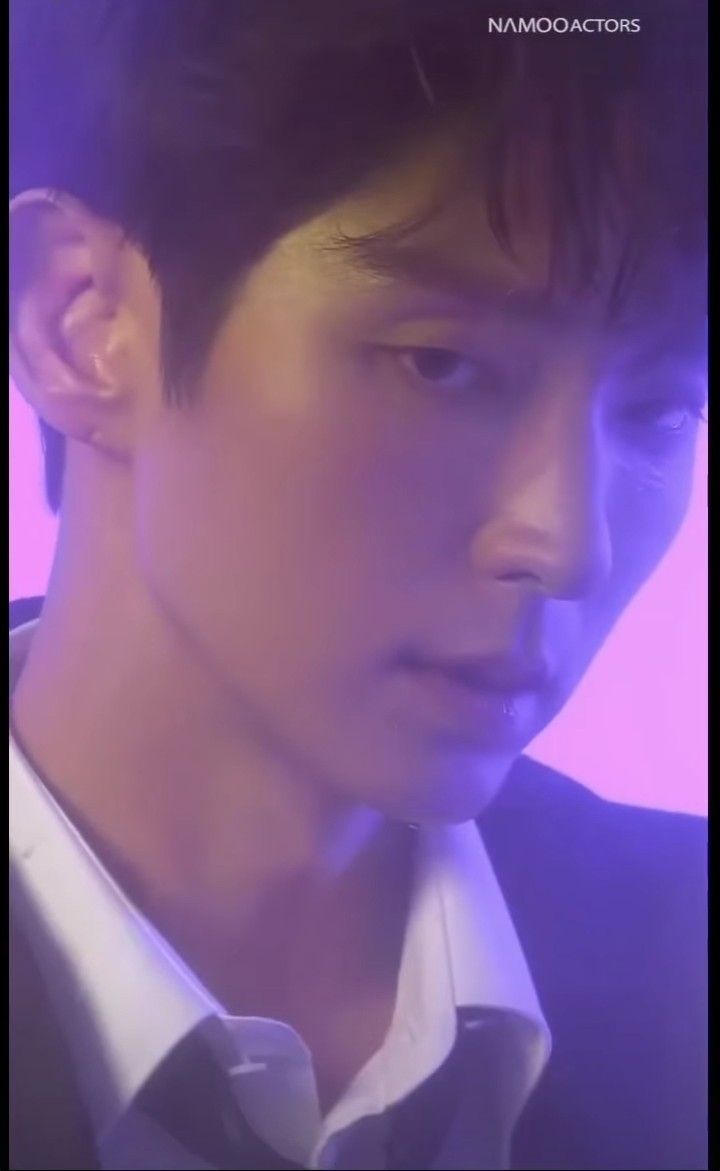 Behind-the-scenes cut of Lee Joongi