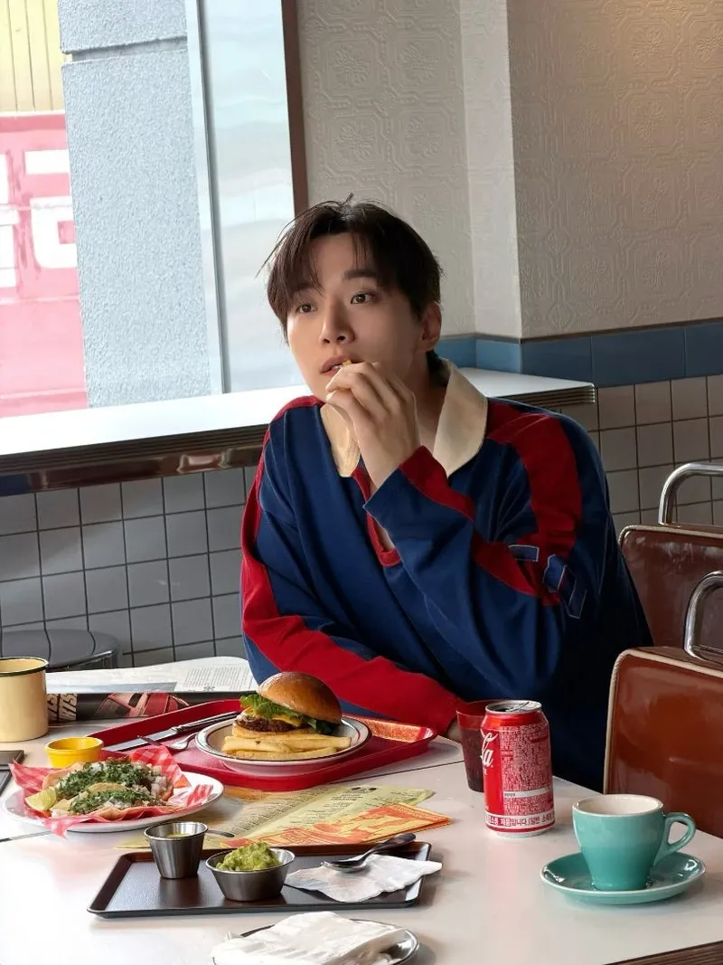 Cuplikan di balik layar dari Lee Junho