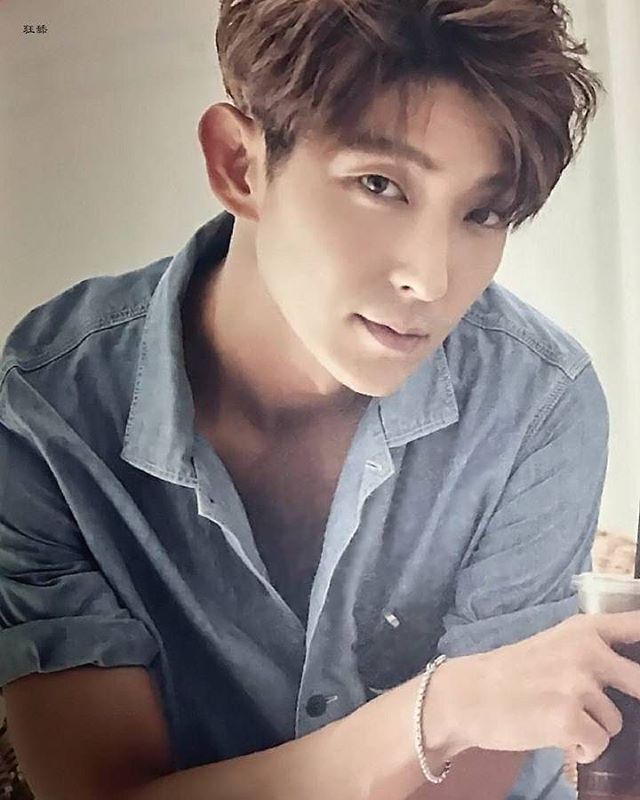 Momen yang diabadikan oleh penggemar Lee Joongi