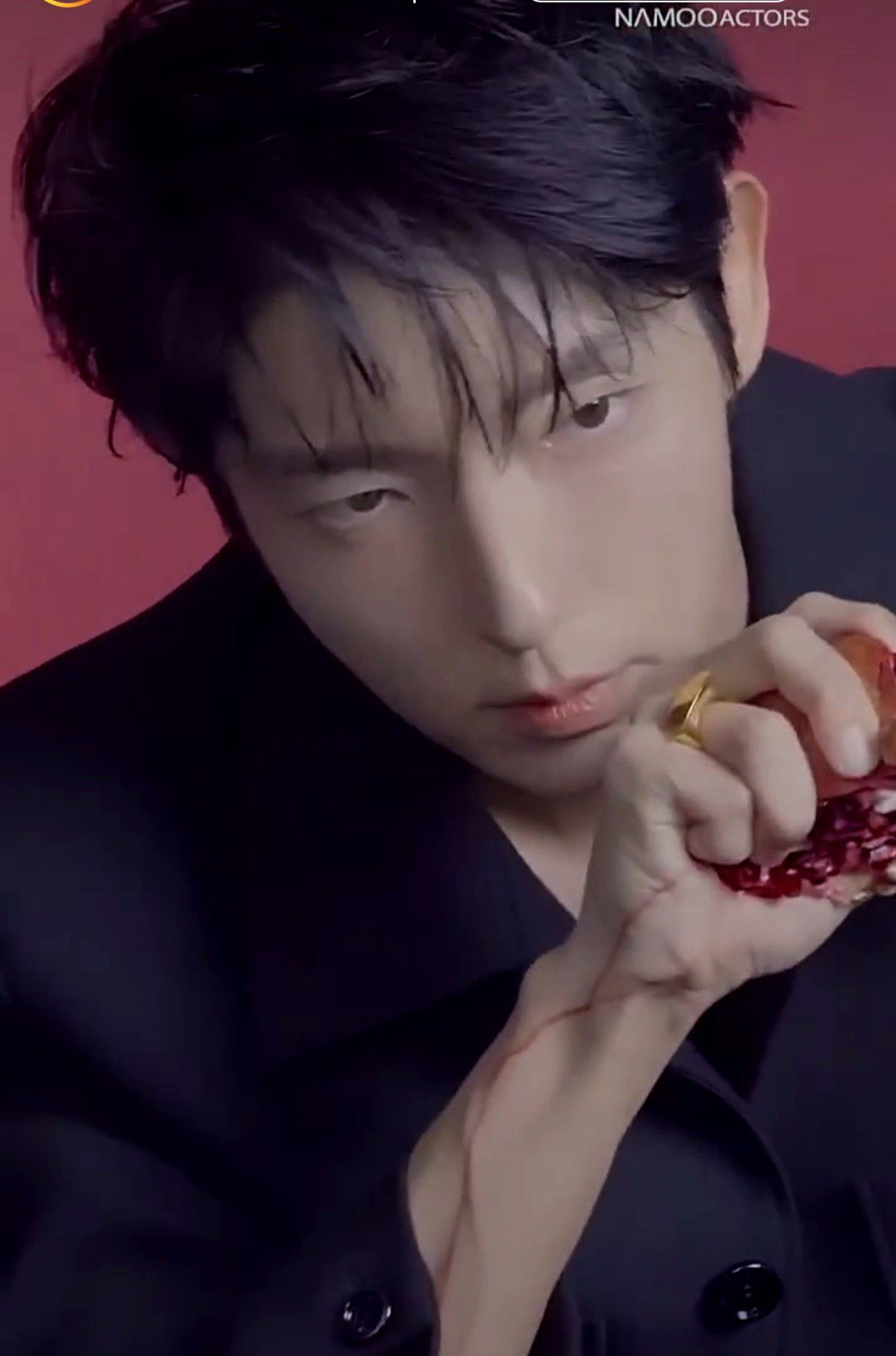 Behind-the-scenes cut of Lee Joongi