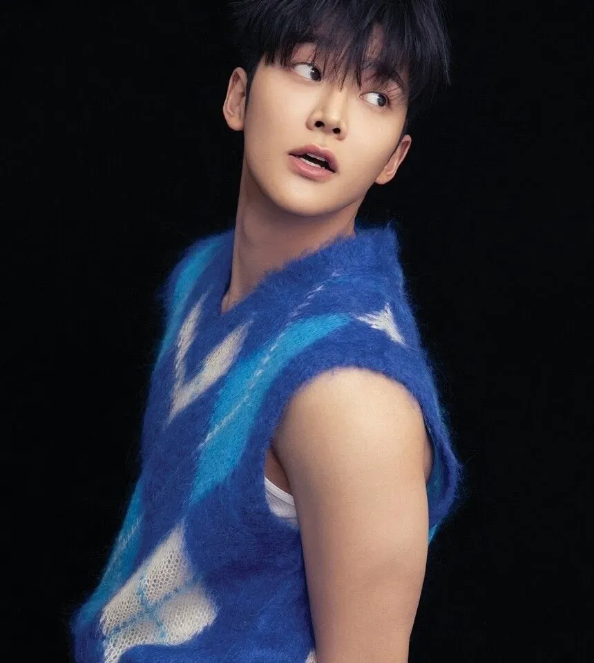 Foto kegiatan terbaru dari Rowoon