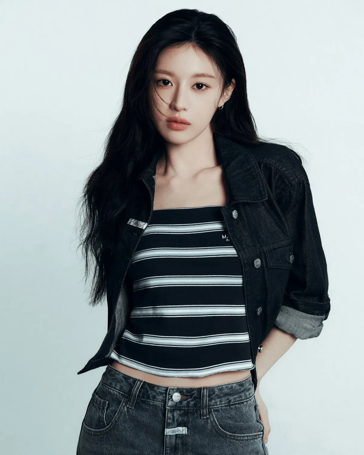 Behind-the-scenes cut of Go Younjung