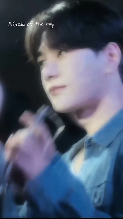 Kim Myungsoo (L) background image recommended by Choeaedol Celeb fandom