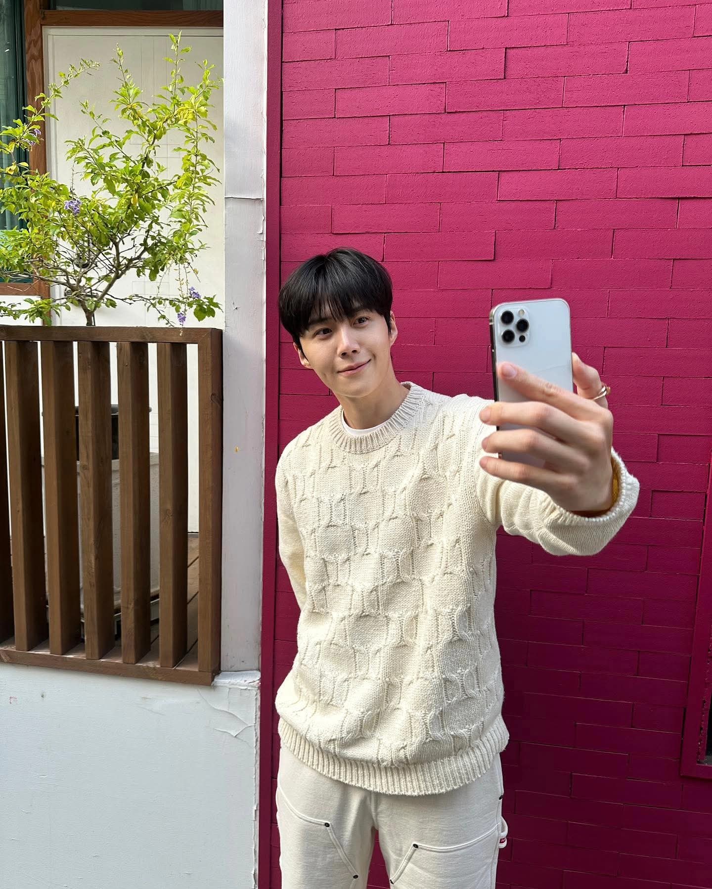 金宣虎的近期活動照