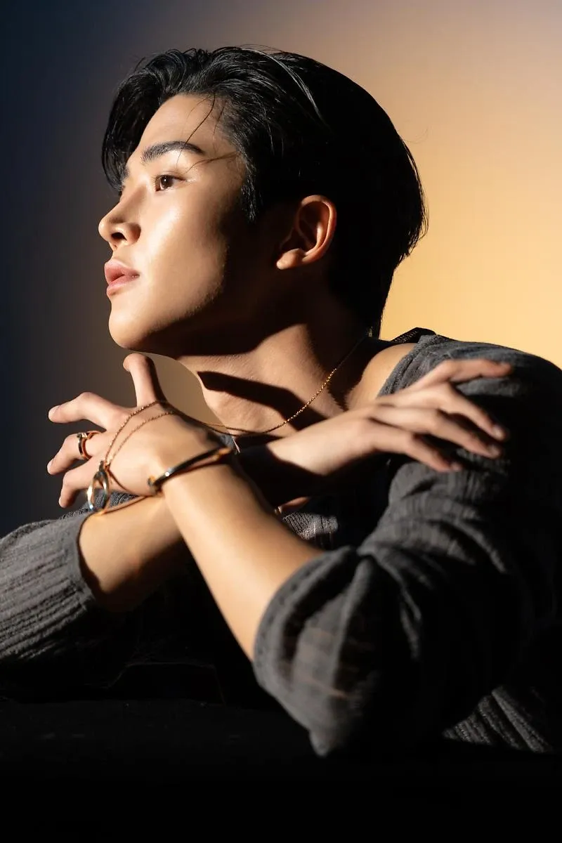 Momen yang diabadikan oleh penggemar Rowoon