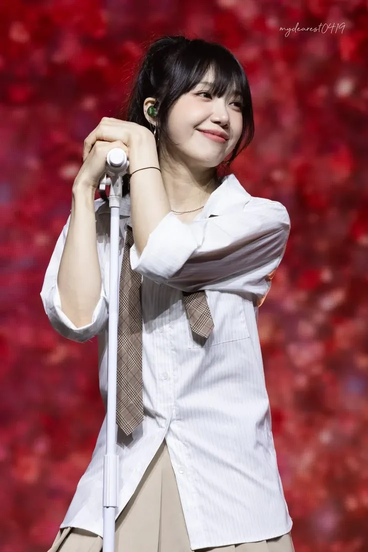 Cuplikan di balik layar dari Jung Eunji