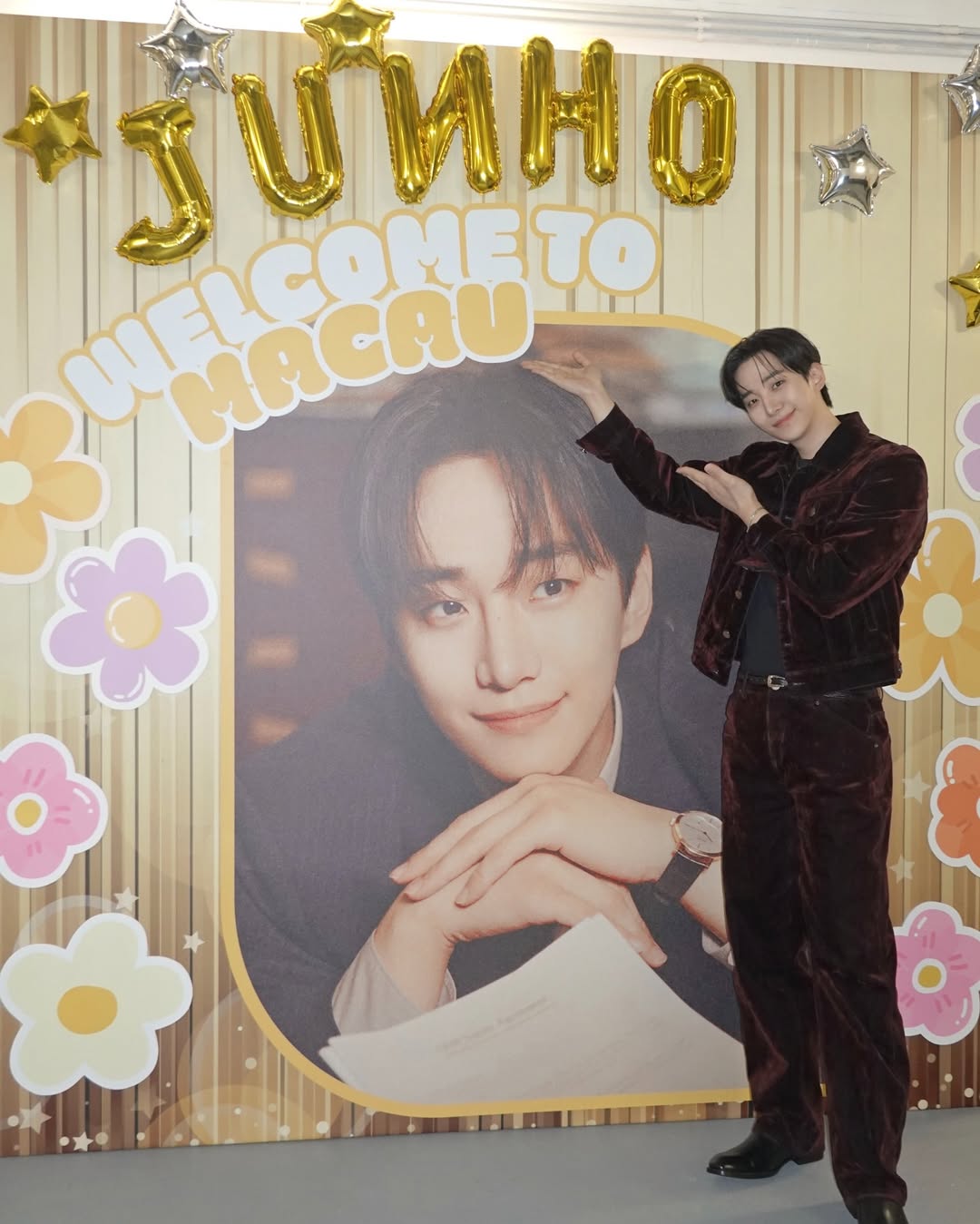 イ・ジュノの最近の活動ショット