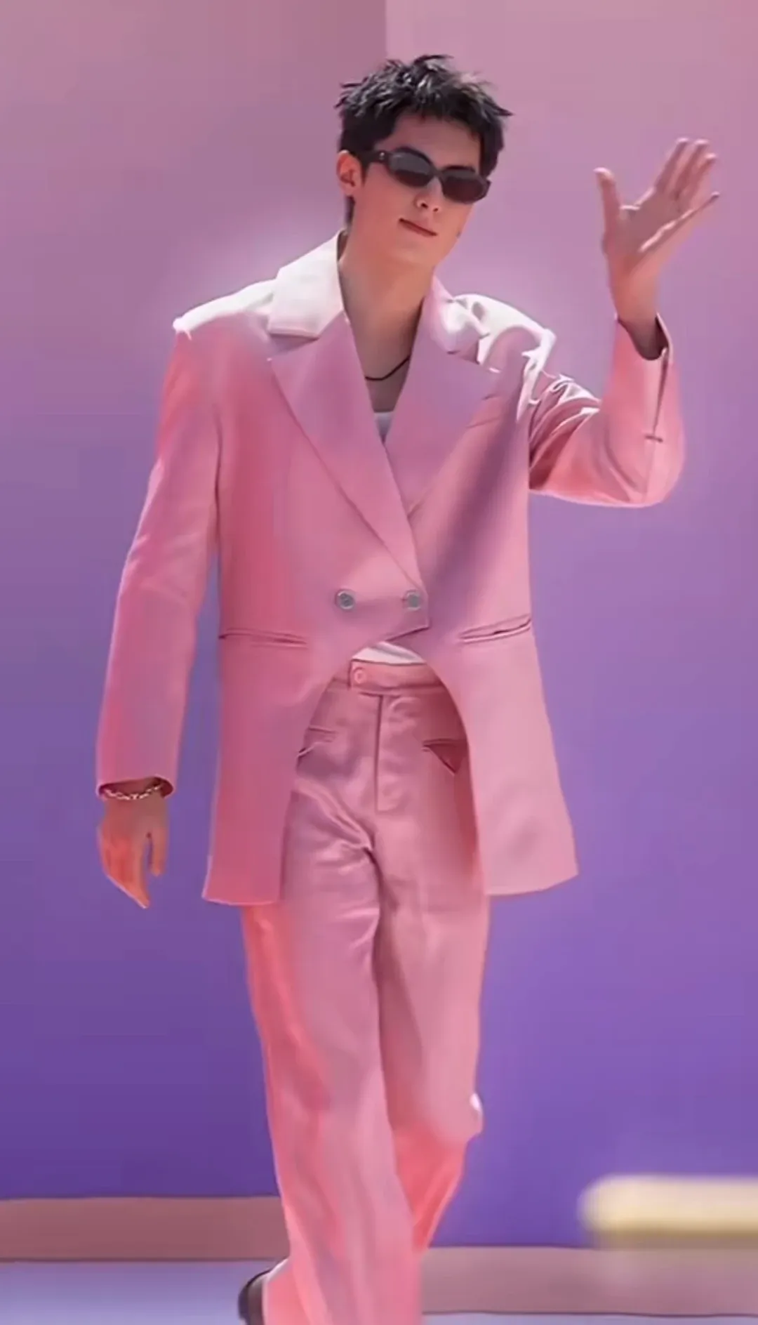 왕허디 팬덤이 사랑하는 대표 배경 이미지