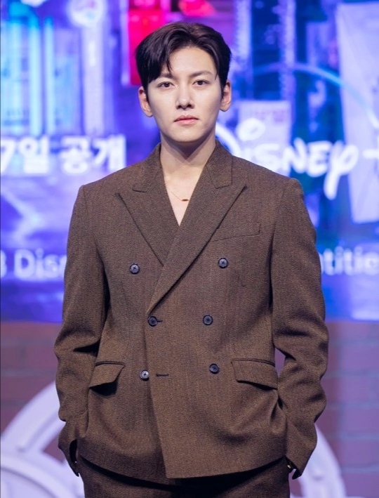 チ・チャンウクの最新写真