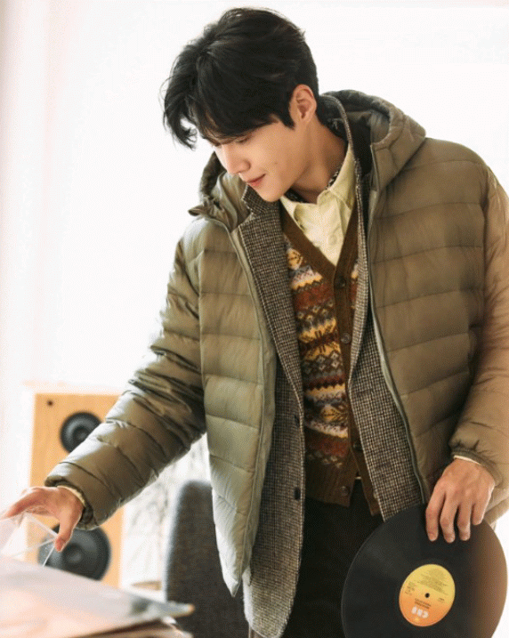 Behind-the-scenes cut of Kim Seonho
