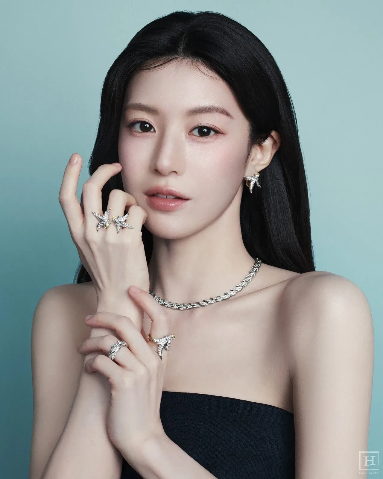 Recent activity shot of Go Younjung