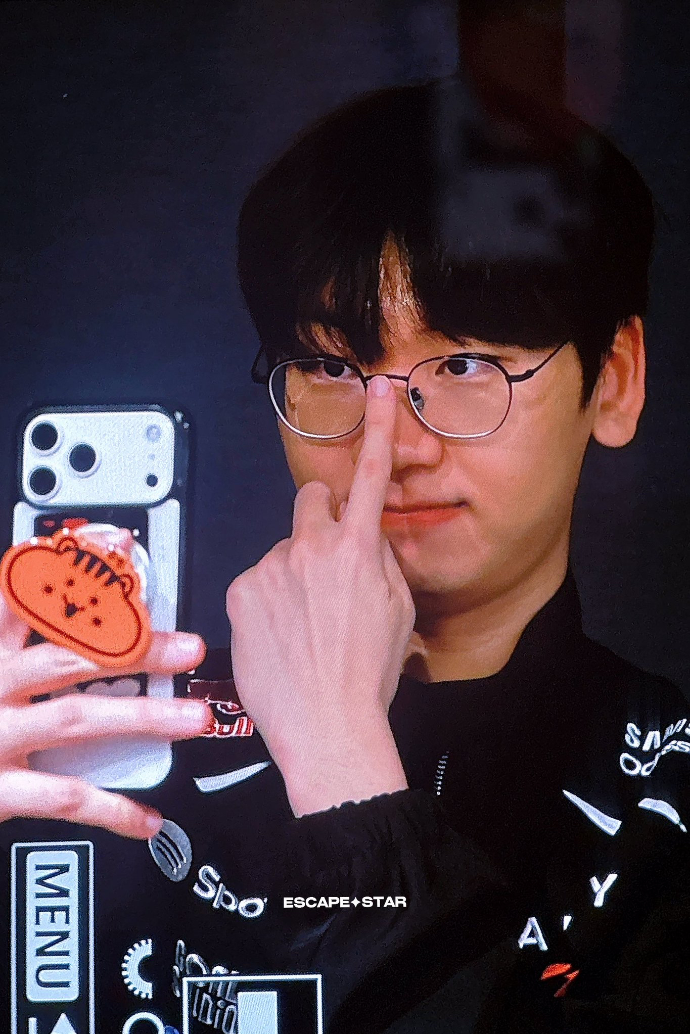 Behind-the-scenes cut of Doran